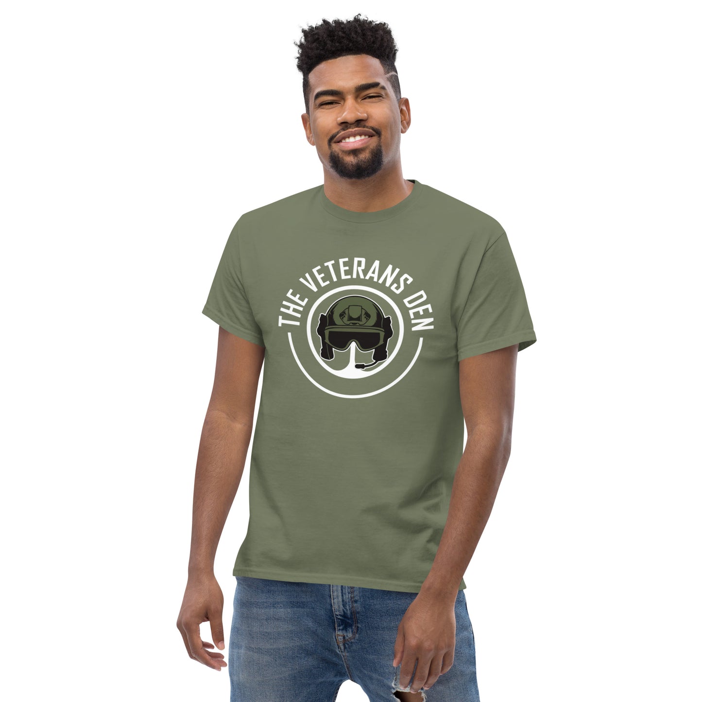 The Veterans Den logo WHT. Men's classic tee